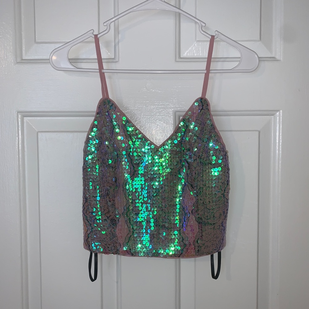 NWOT! Bebe Sequin Crop Top with backless pattern